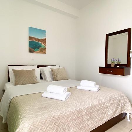 Dinos Apartaments Himare Exterior foto