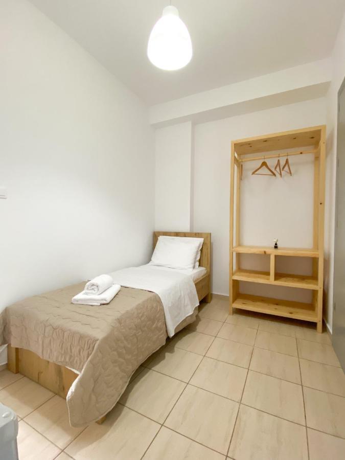 Dinos Apartaments Himare Exterior foto