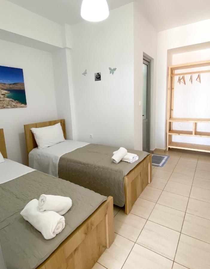 Dinos Apartaments Himare Exterior foto