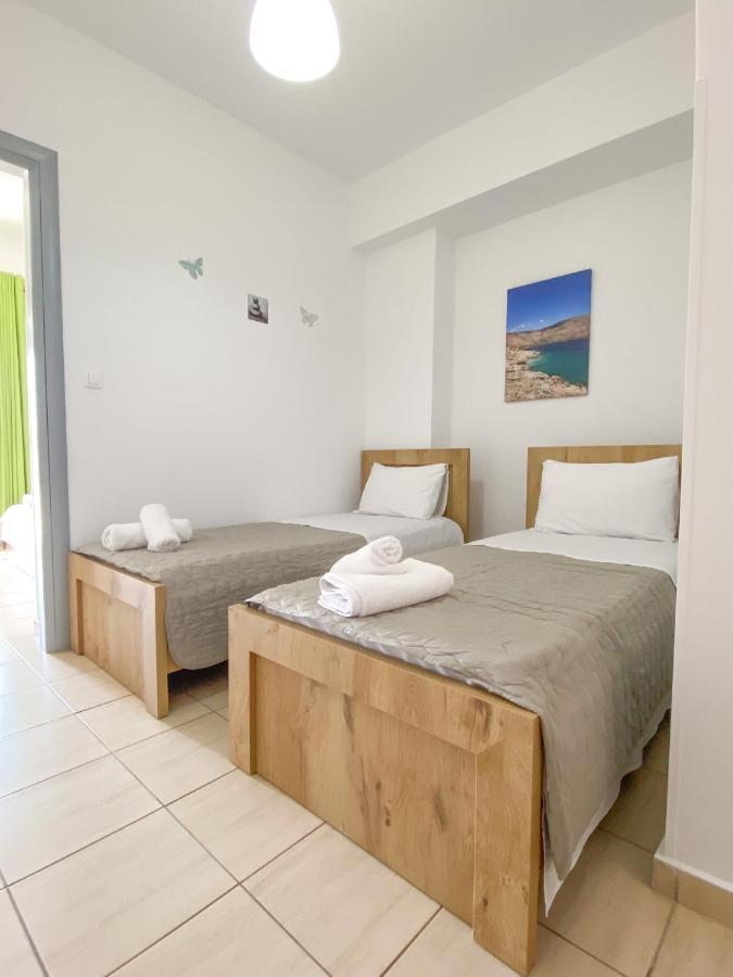 Dinos Apartaments Himare Exterior foto