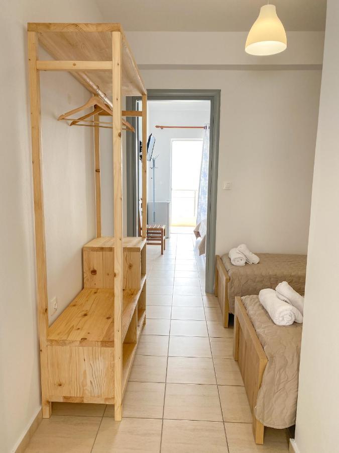 Dinos Apartaments Himare Exterior foto