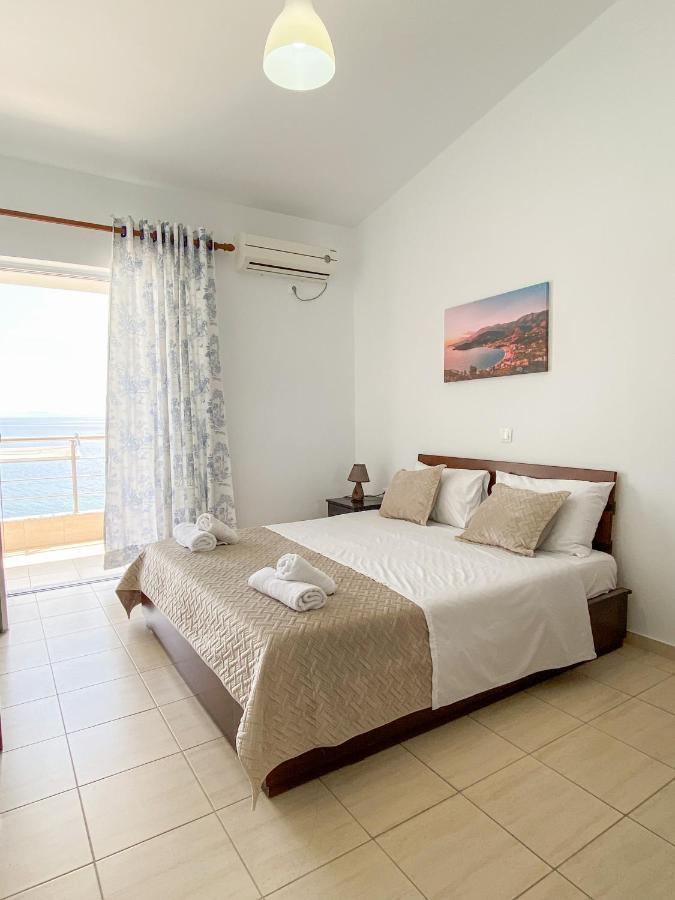Dinos Apartaments Himare Exterior foto